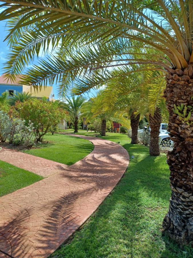 Superbe Appartement En Duplex En Residence - Caye D'Argent Ле-Гозье Экстерьер фото
