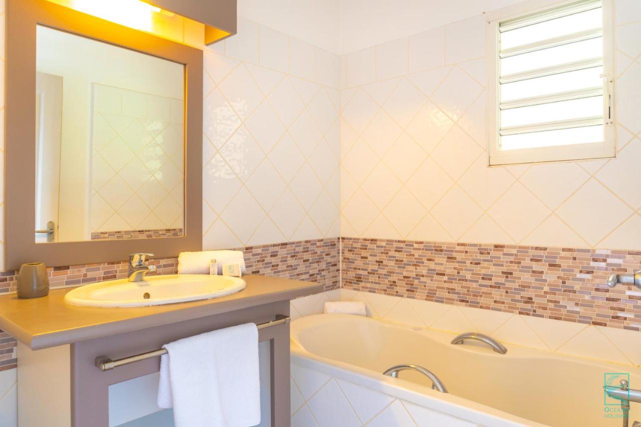 Superbe Appartement En Duplex En Residence - Caye D'Argent Ле-Гозье Экстерьер фото
